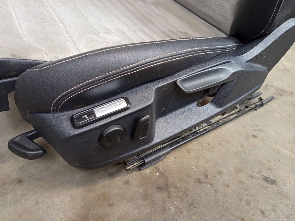 фото №6, Сидіння салон заднє сидіння напівшкіра vw passat b8 kombi підігрів масаж europa