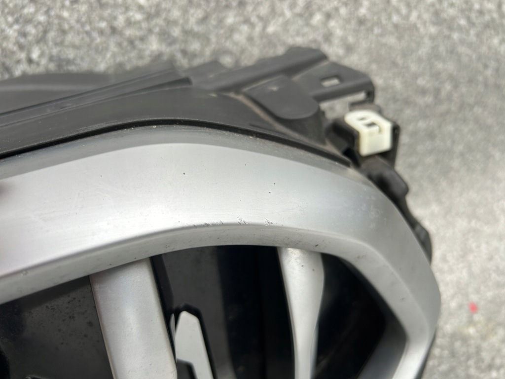 Решітка радіатора решітка радіатора жалюзі шторка bmw x6 g06 5113226775 9447386 bardzo ładna Недорого