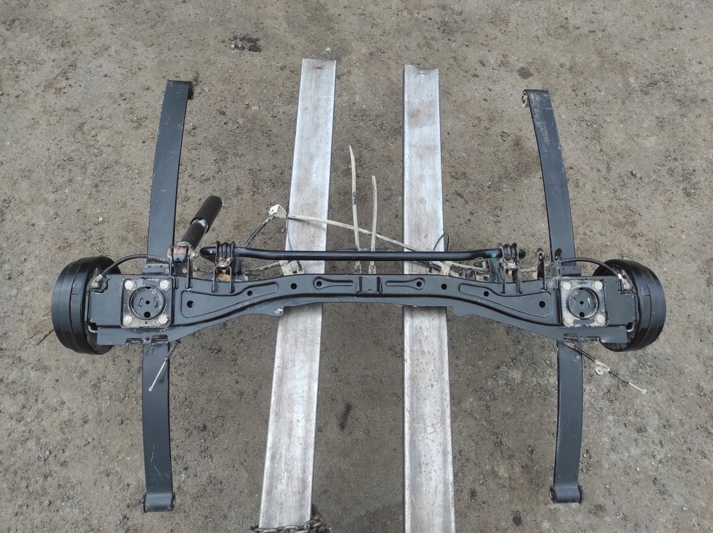 фото №4, Балка задняя подвеска nissan nv 200