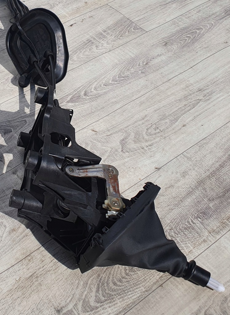 фото №8, Домкрат тросы переключения передач peugeot 208 ii 2019