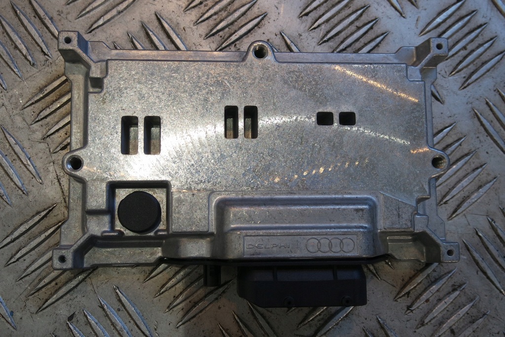 фото №1, Модуль камери porsche 992 4k4907107g