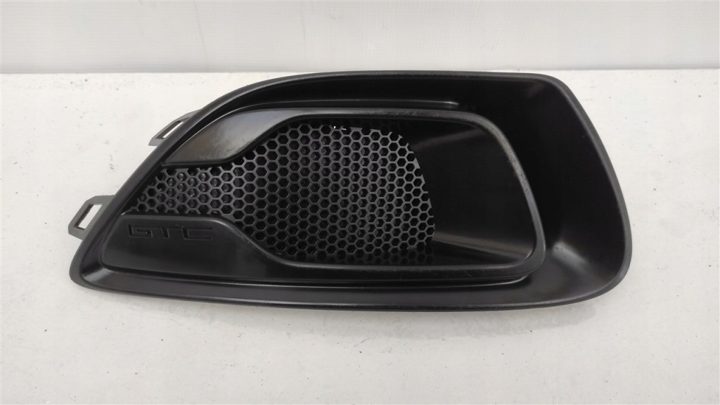 Купить Решётка бампер перед правый  opel astra j 4 iv gtc