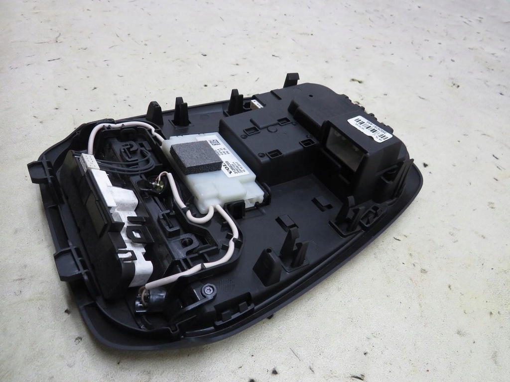 фото №6, Лампа освітлення кабіни volvo v40 ii 31398259