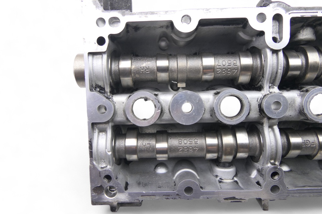 фото №10, Крышка клапанов валы opel corsa d 1.3 cdti 55209068