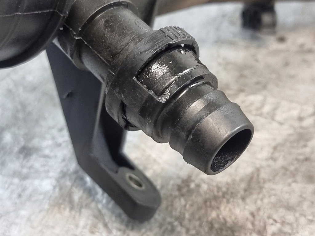 фото №8, Труба wąż шланг повітря оригінальний номер 1j0129654q seat leon i 1.9 tdi 66kw 01r