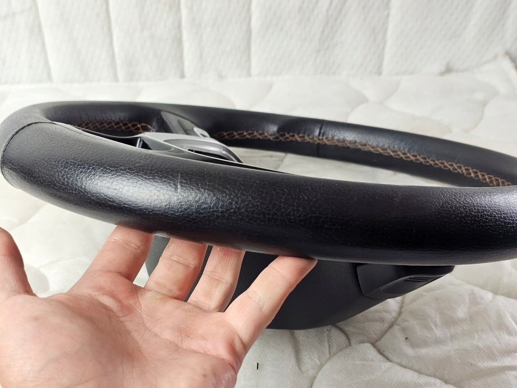 фото №10, Воздуховод кожа мультифункция нитка оранжевая vw t6 multivan 7e0419091q