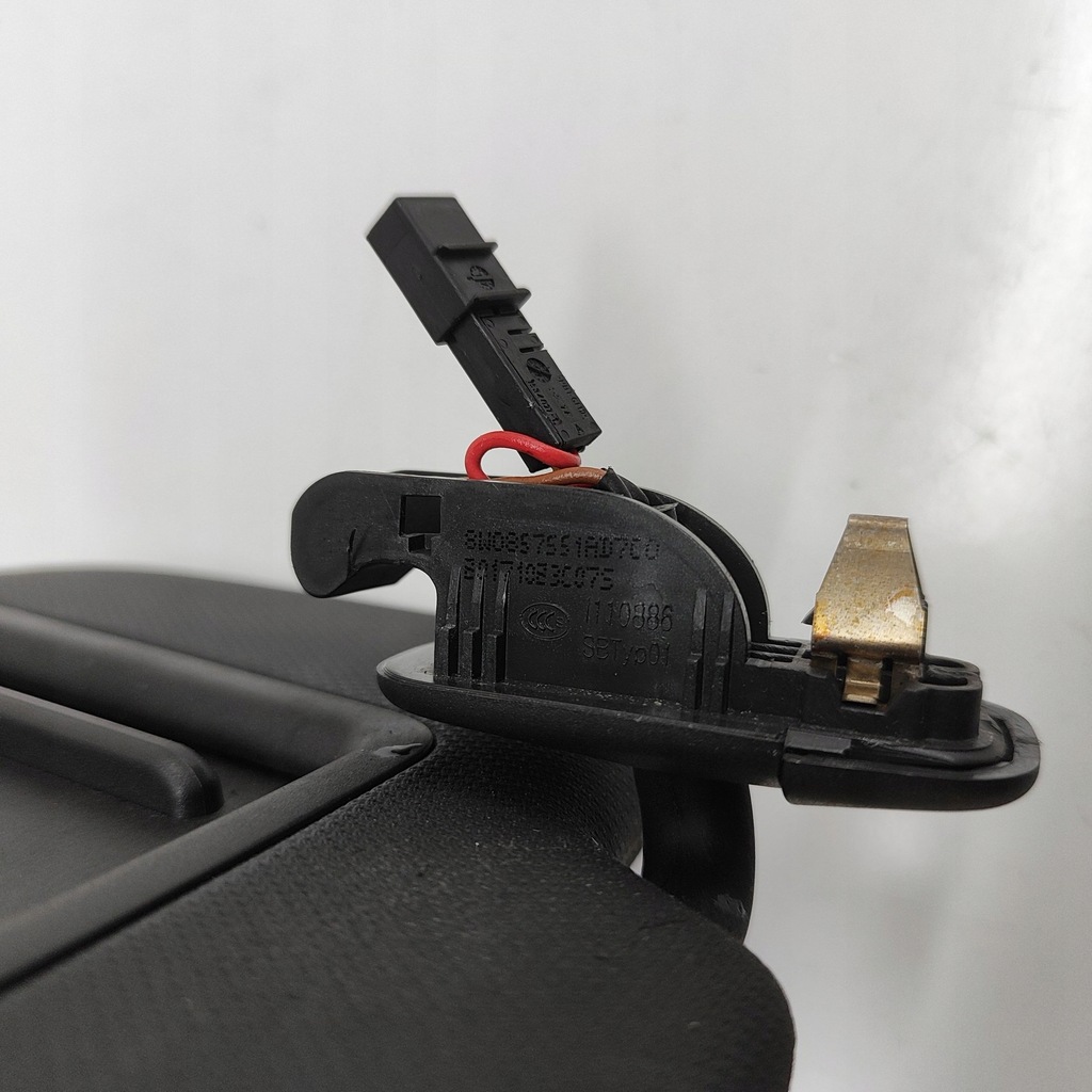 фото №8, Audi a4 s4 b9 8w 2018 левая сторона защита солнцезащитная