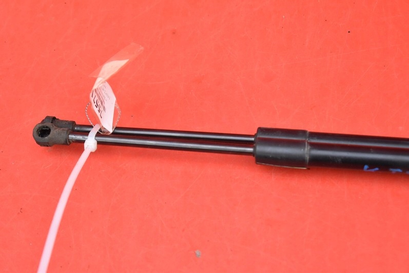 фото №5, Привід амортизатори кришки 95962016 chevrolet spark 3 iii m300 10-15