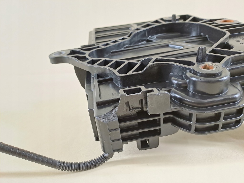 фото №9, Основание кронштейн аккумулятор 1.0 tce dacia logan iii 3 sandero 21r