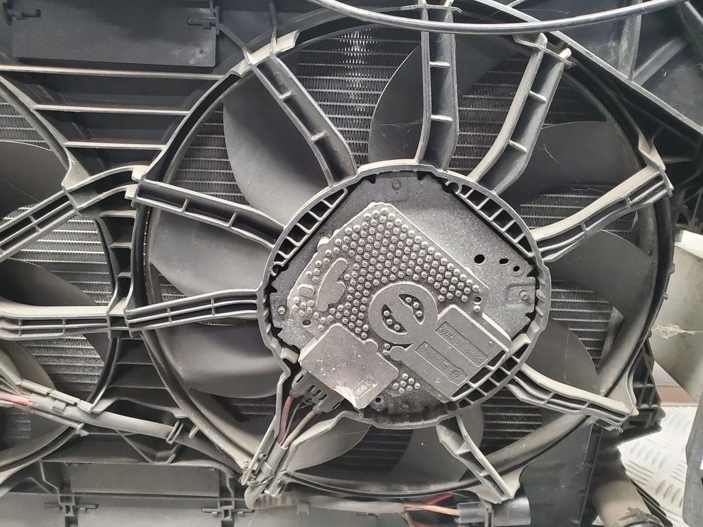 фото №16, Audi a6 s6 c7 4g 4g0807113a с передний радиатор wody