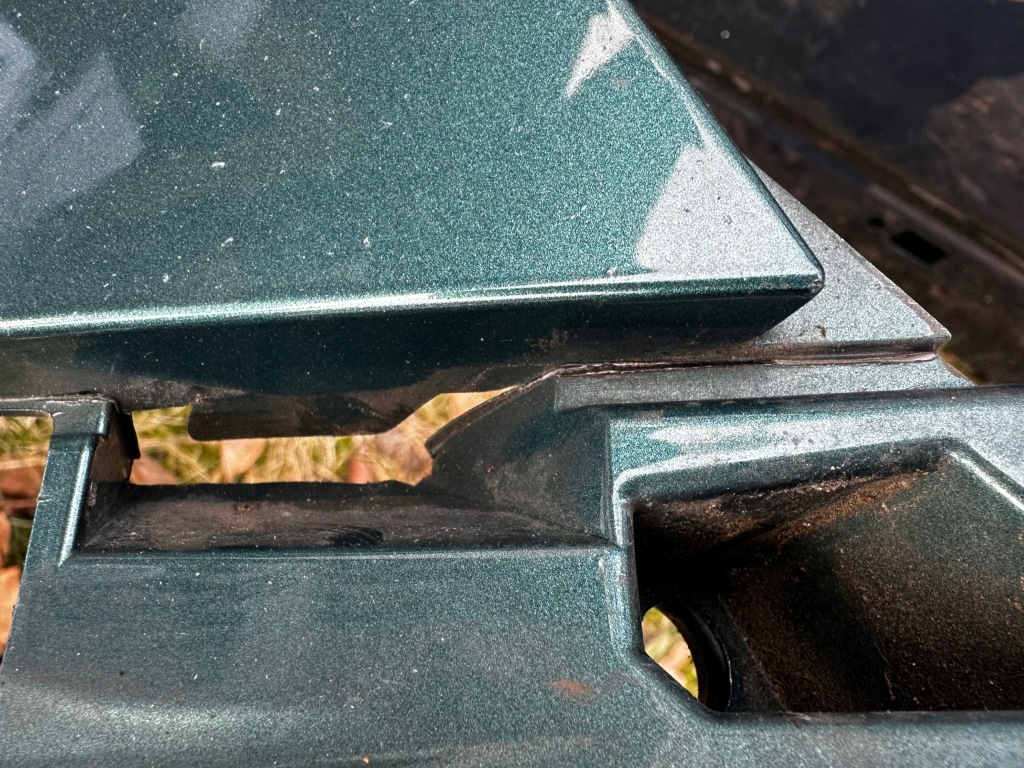 Бампер передний перед peugeot 308 3 t10 21r с Разборки