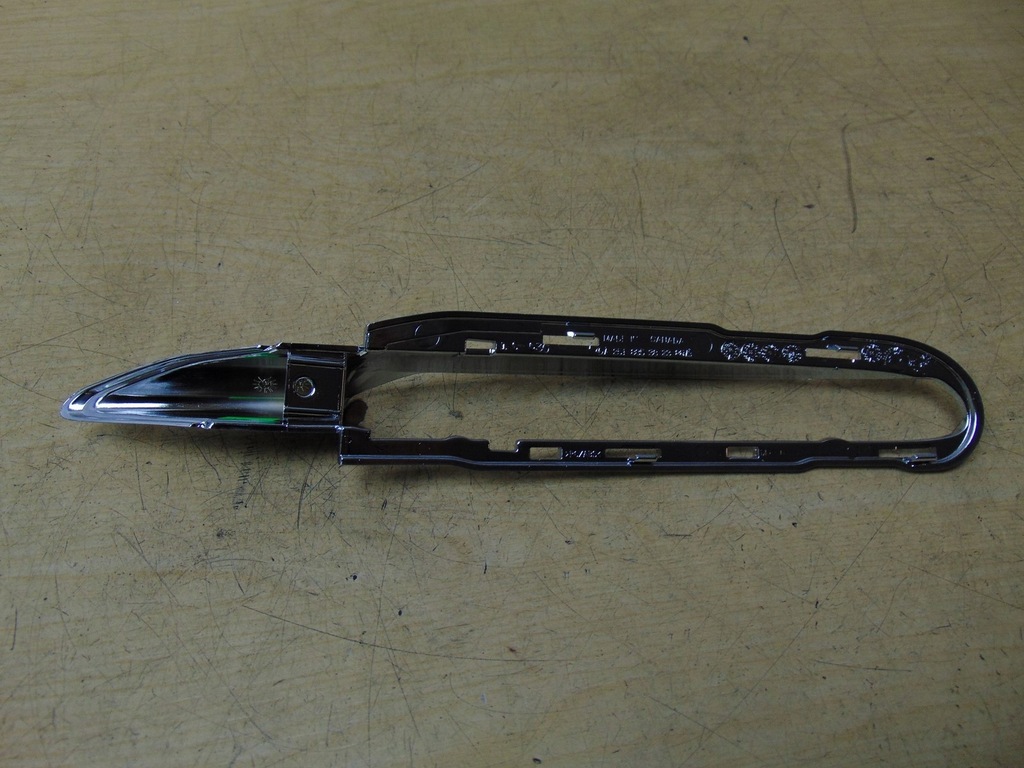 фото №10, Молдинг хром бампера mercedes w251 r klasa права
