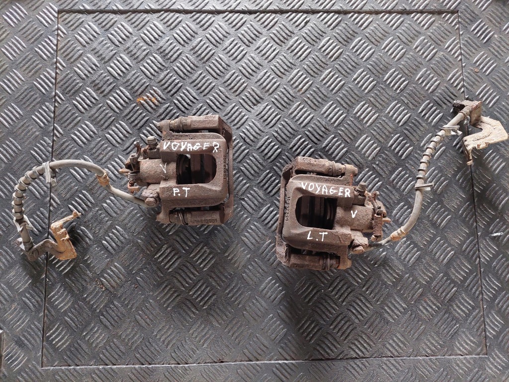 фото №1, Супорт задня лівий правий grand voyager v 2.8 crd