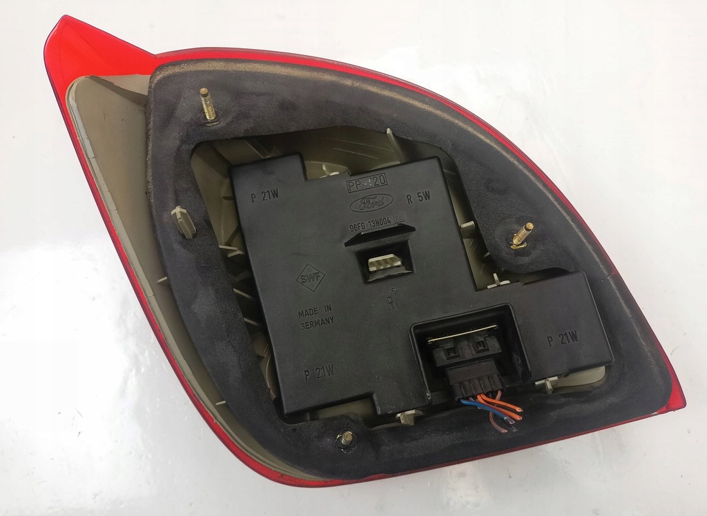 фото №7, Лампа правая задняя ford fiesta