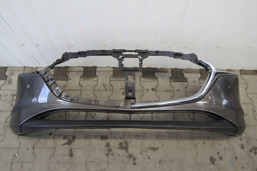 Купити Бампер перед передній mazda 3 iv hb 19-