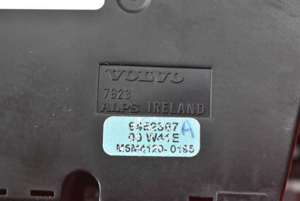 фото №16, Панель управление обдув кондиционер 9452367 volvo v70 2 ii 00-05