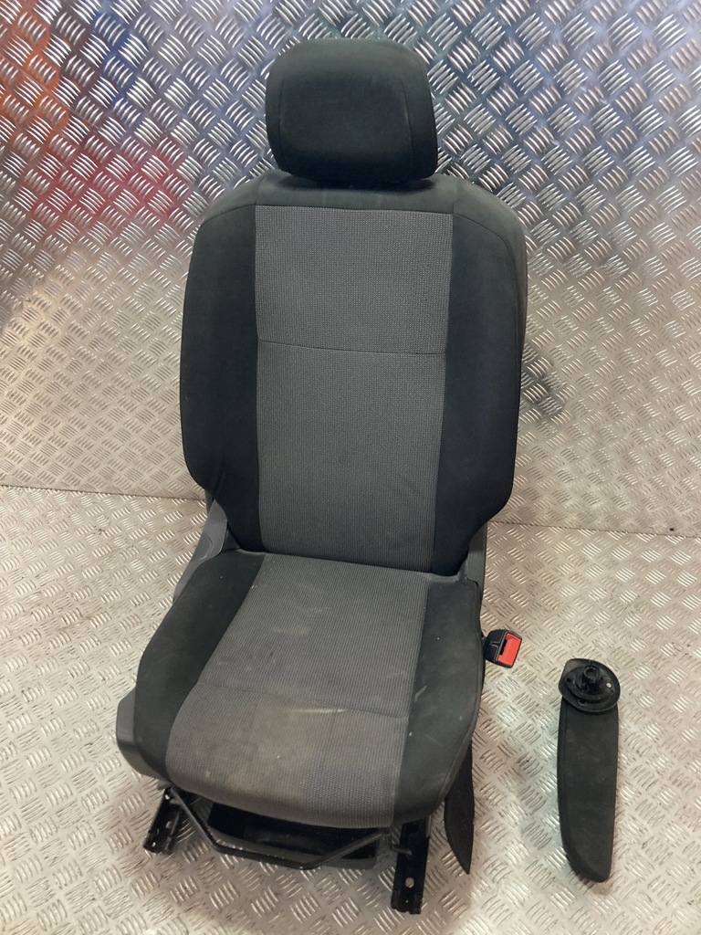 фото №1, Сиденье правый перед opel combo e 18- berlingo iv