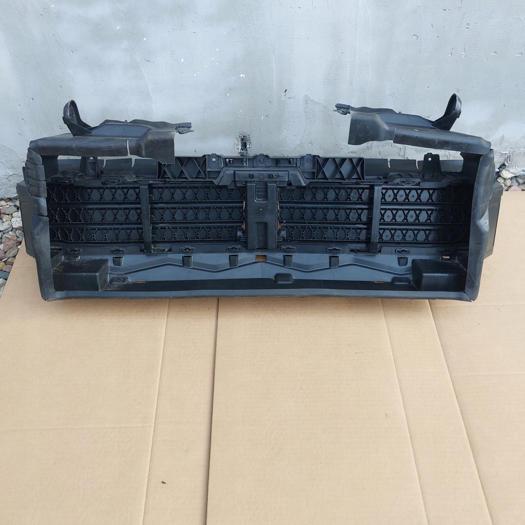 фото №8, Bmw x1 u11 - шторка нижняя жалюзи электрическая