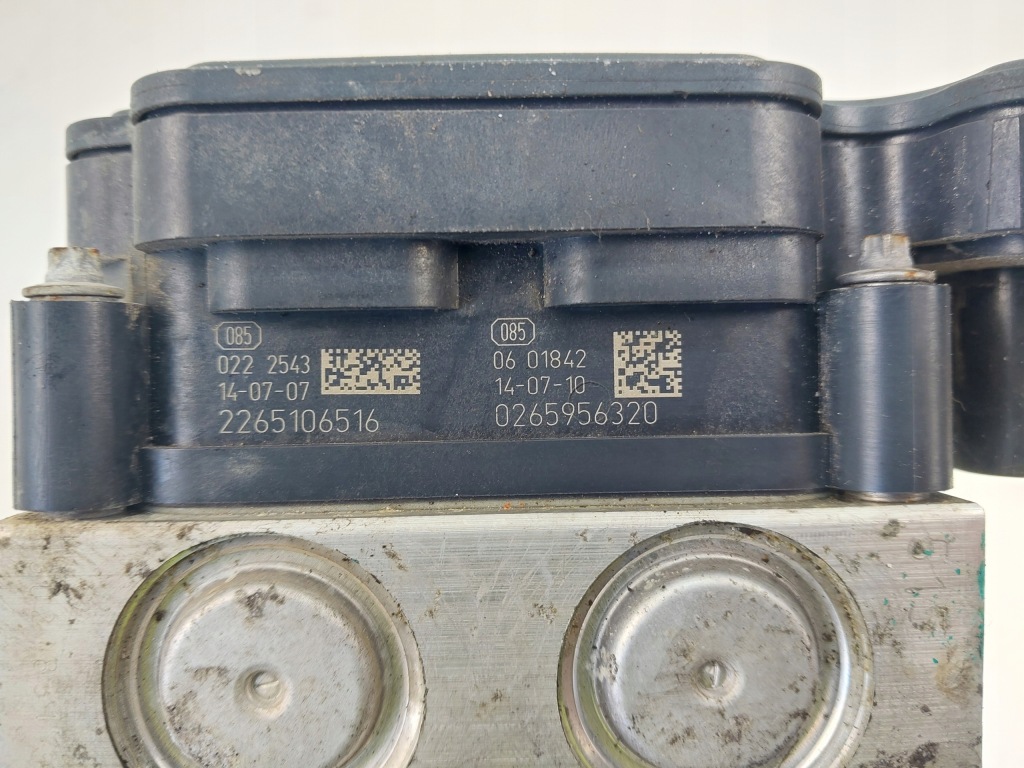 фото №8, Насос abs 476600981r 0265956320 renault twingo iii 1.0 sce