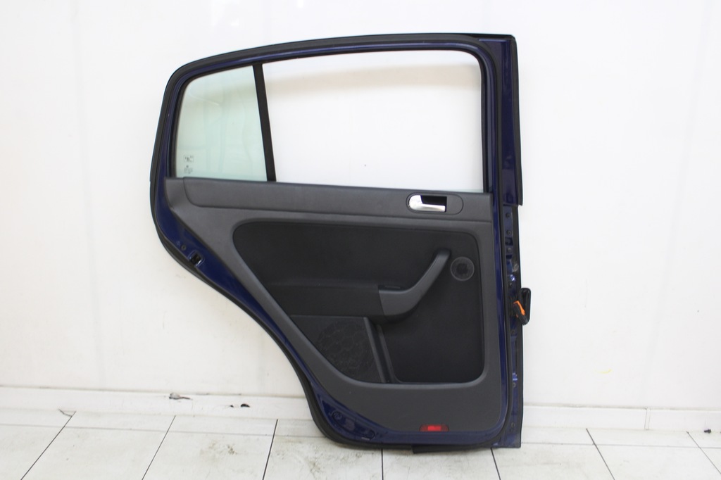 фото №7, Vw golf vi 6 plus 2008r- дверь левый левая задняя задние ld5q - код лакокрасочного покрытия