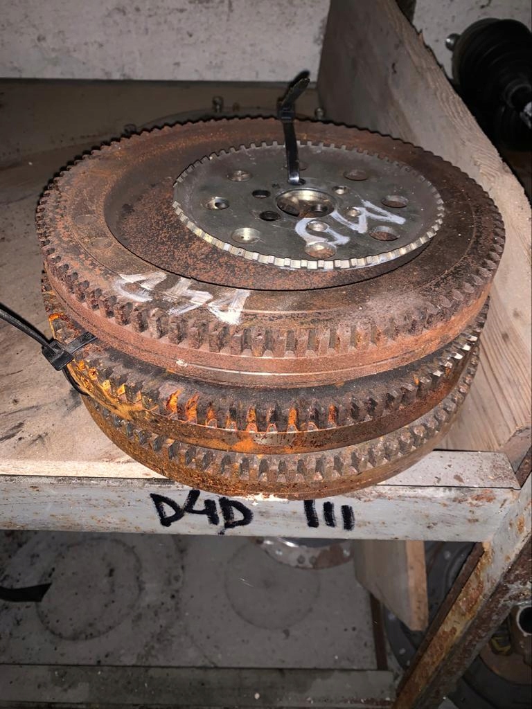 фото №1, Toyota yaris iii d4d колесо маховик