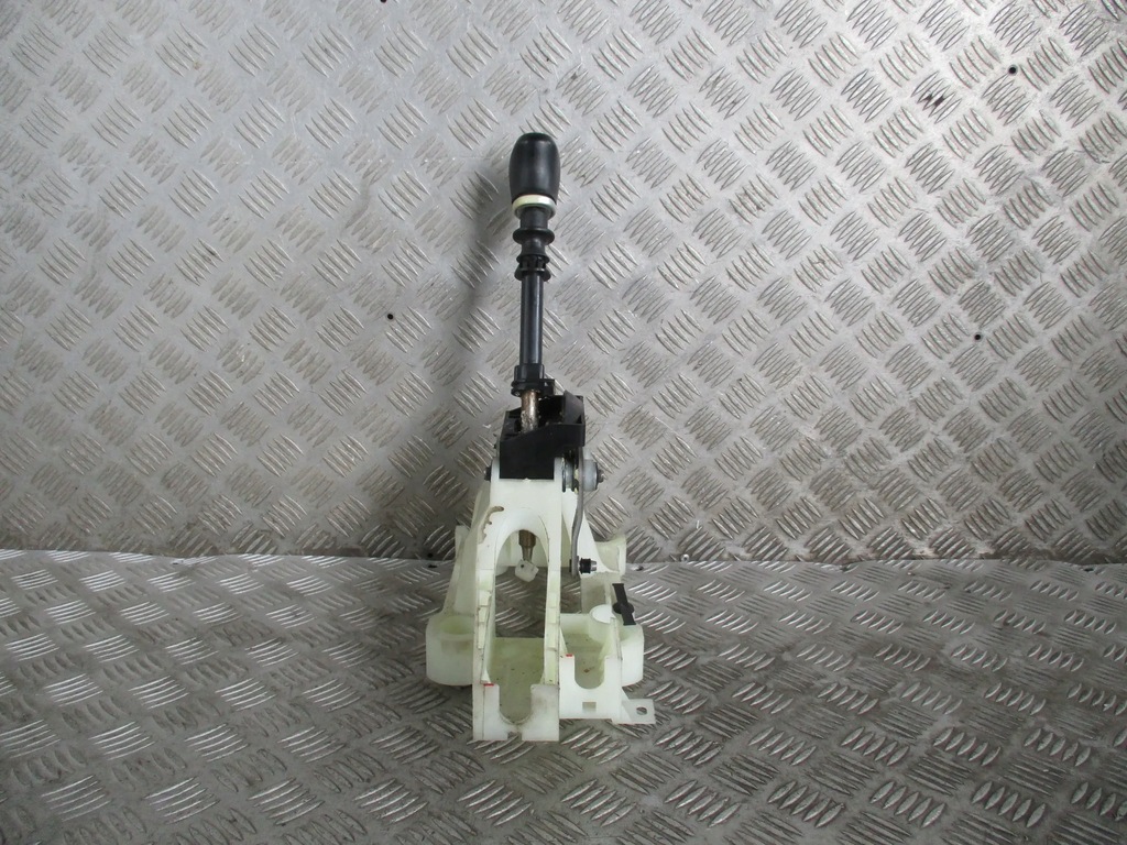 фото №8, Выборщик передач mitsubishi asx 1.8 did 10-16r 6-biegów