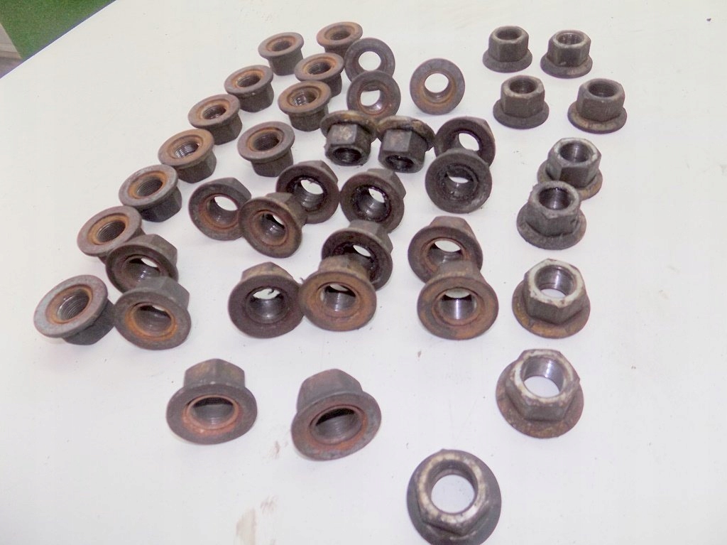 фото №5, Iveco eurotech 440km 01r гайки 40sztuk