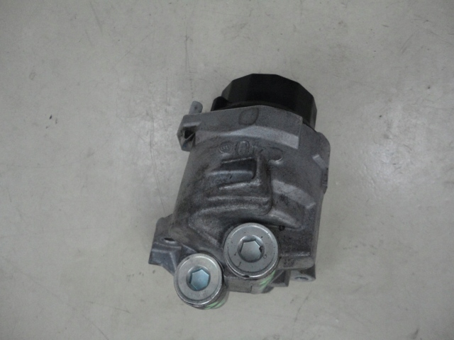 фото №1, Корпус основание фильтра масло toyota 1.8 hybrid 2zr