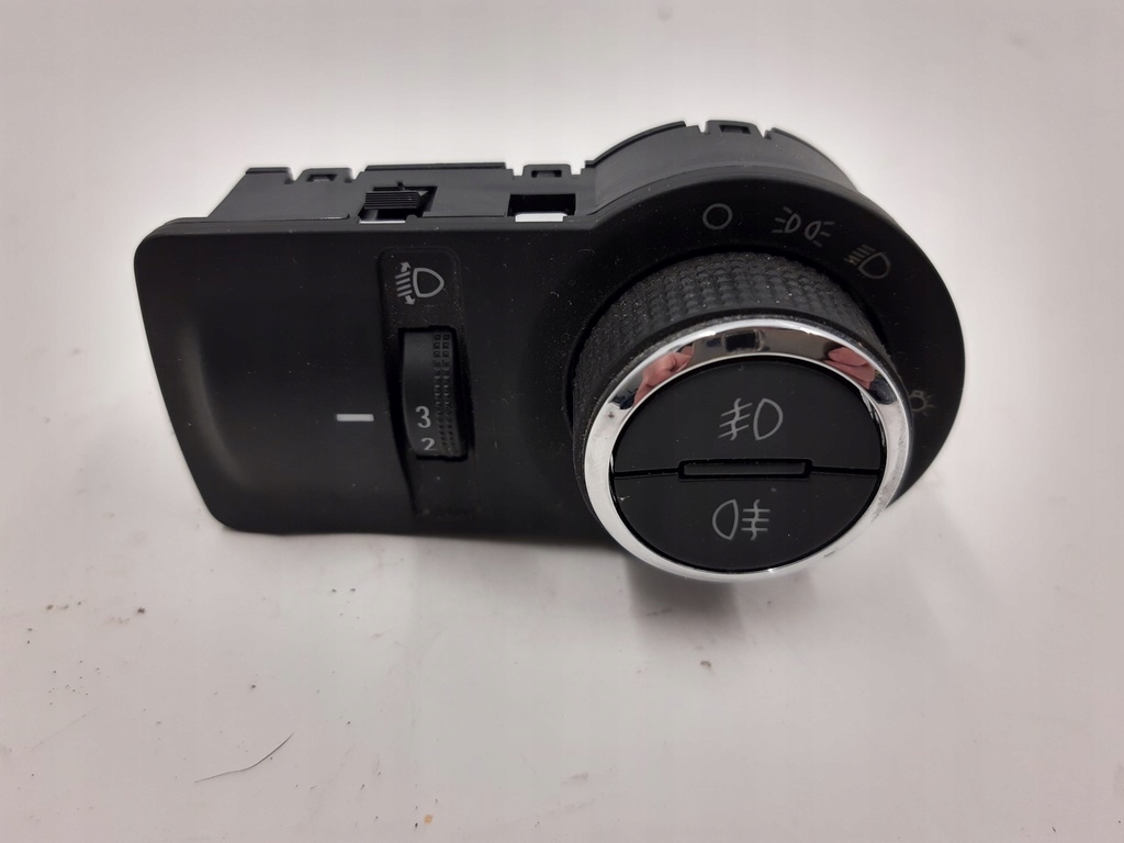 фото №1, Opel karl перемикач панель світла