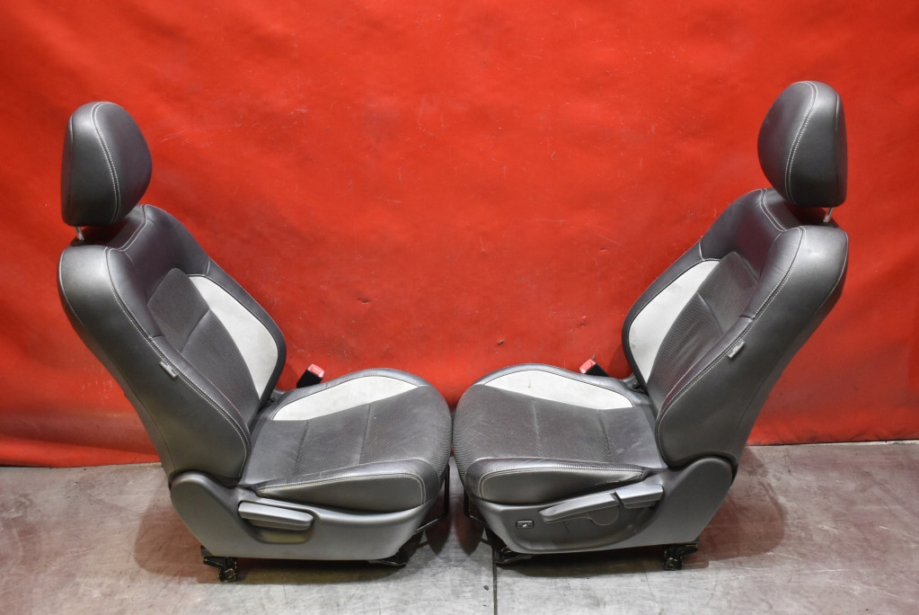 фото №15, Сиденье сиденья комплект обшивка обшивки полукожа eu toyota avensis t27 kombi