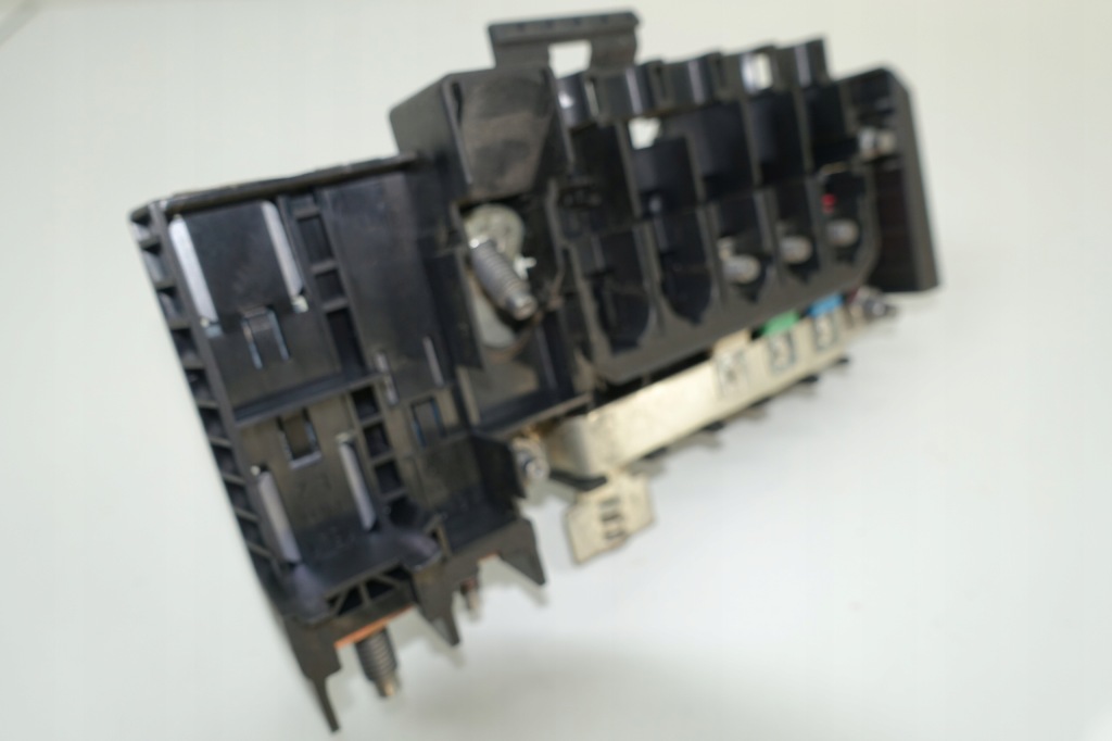 фото №7, Mercedes w176 w246 модуль блок управления аккумулятор 2465401350 клемма