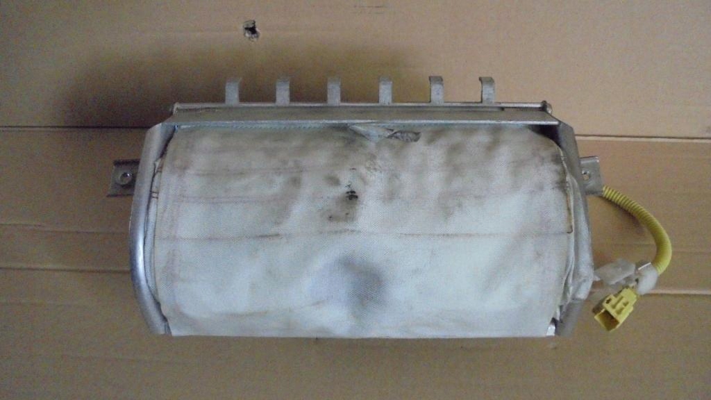 фото №1, Toyota hilux подушка пасажира w панель