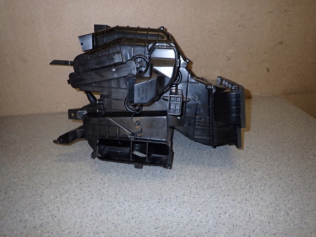 фото №7, Kia sportage ii crdi 04- корпус вентилятора