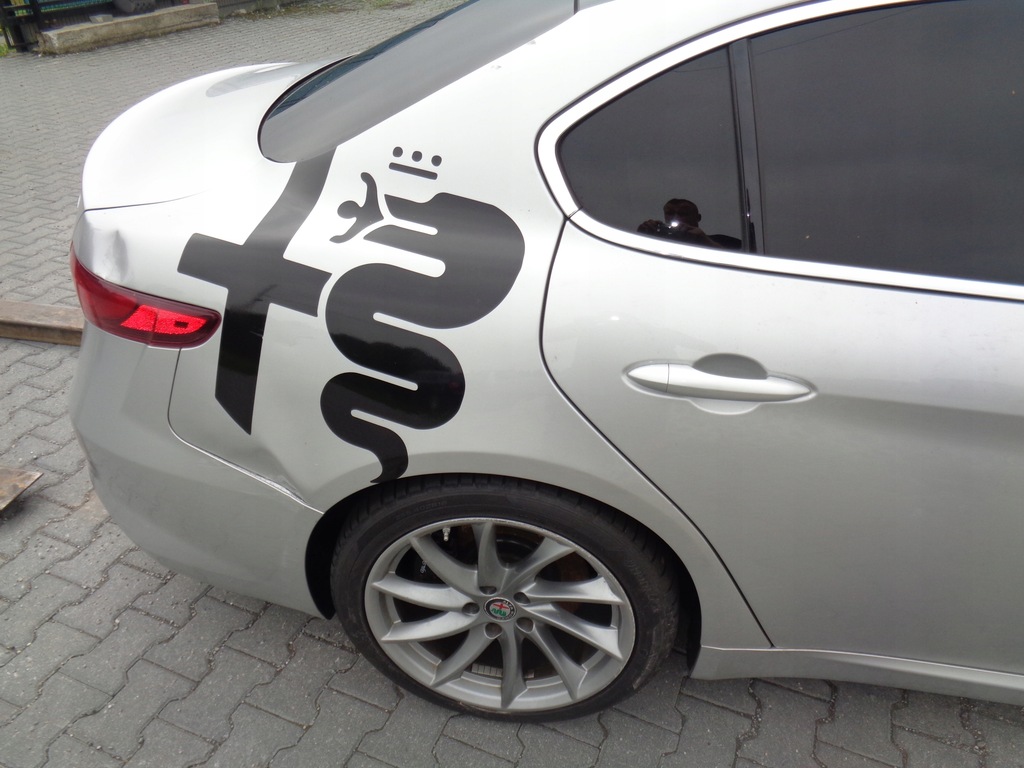 фото №1, Alfa romeo giulia крыло четверть задняя правая 620