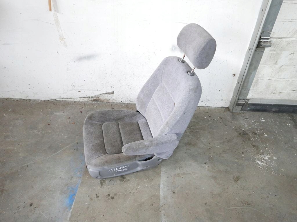 фото №8, Сиденье правый пассажира i ряд kia carnival i 99-01