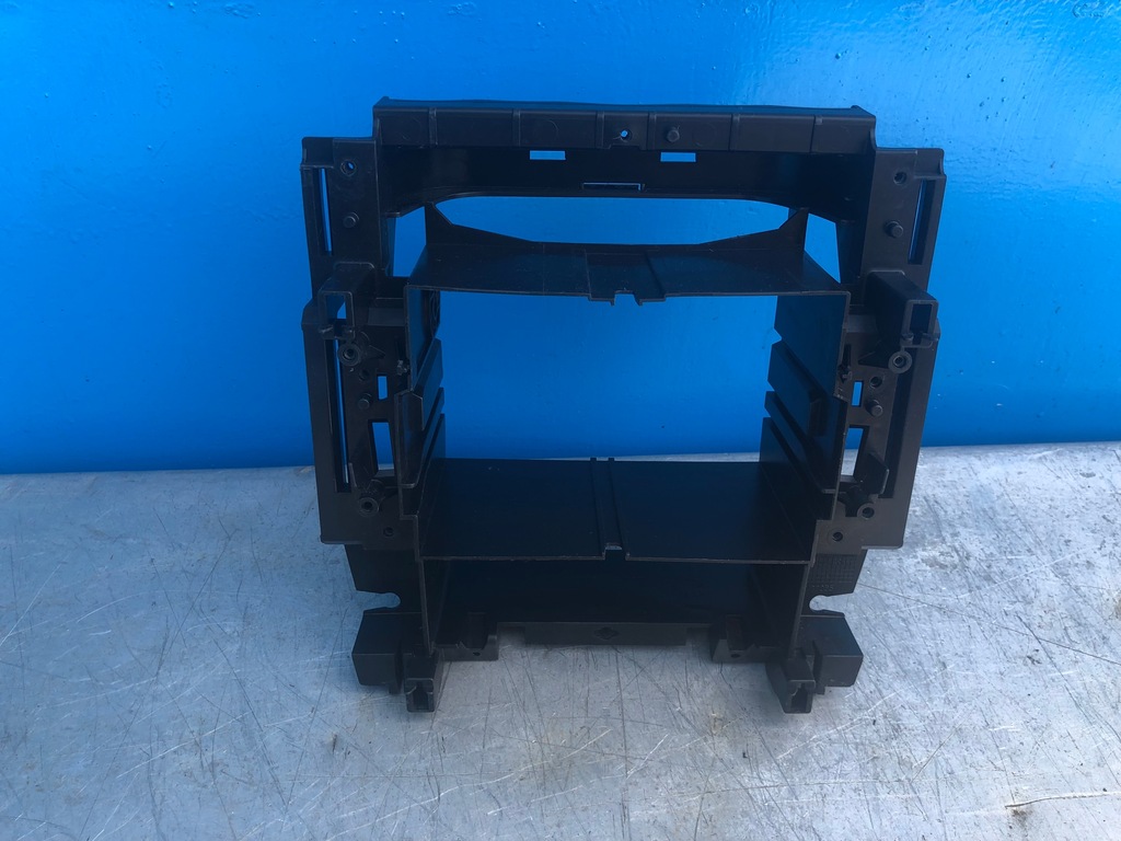 фото №1, Mercedes w203 рамка радіо кишеня 2 din