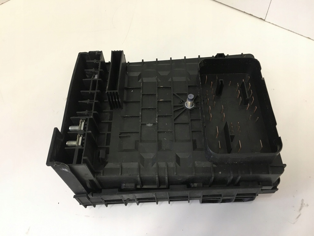 фото №8, Коробка запобіжників seat altea 5p1 vw audi skoda 1k0937125 1k0937132f