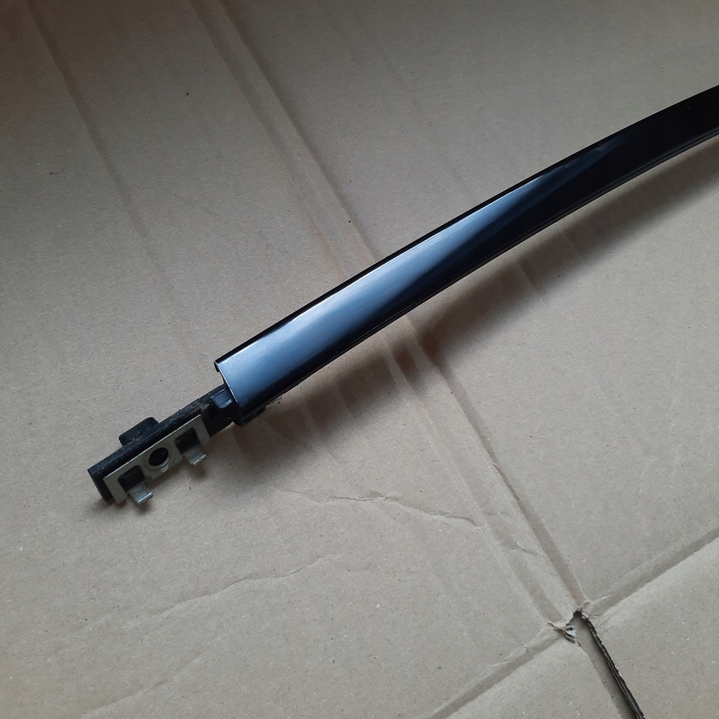 фото №6, Bmw f32 молдинг боковой стекло левый задняя 97373-03