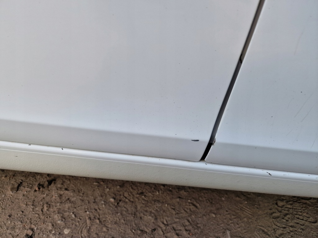 фото №9, Двері праве задні opel insignia a hb sedan z40r