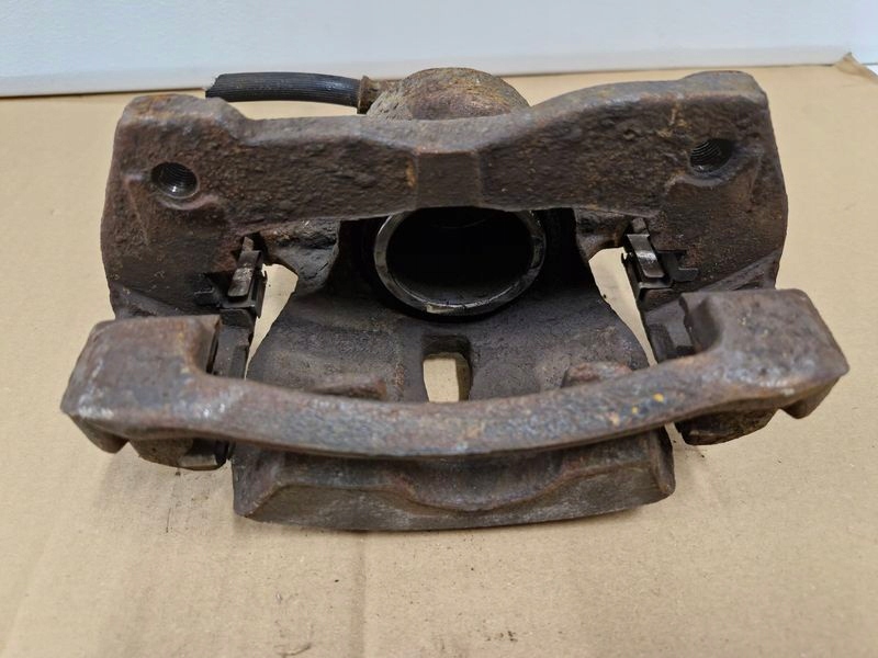 фото №6, Toyota matrix ii e140 1.8 b супорт гальмівний лівий перед