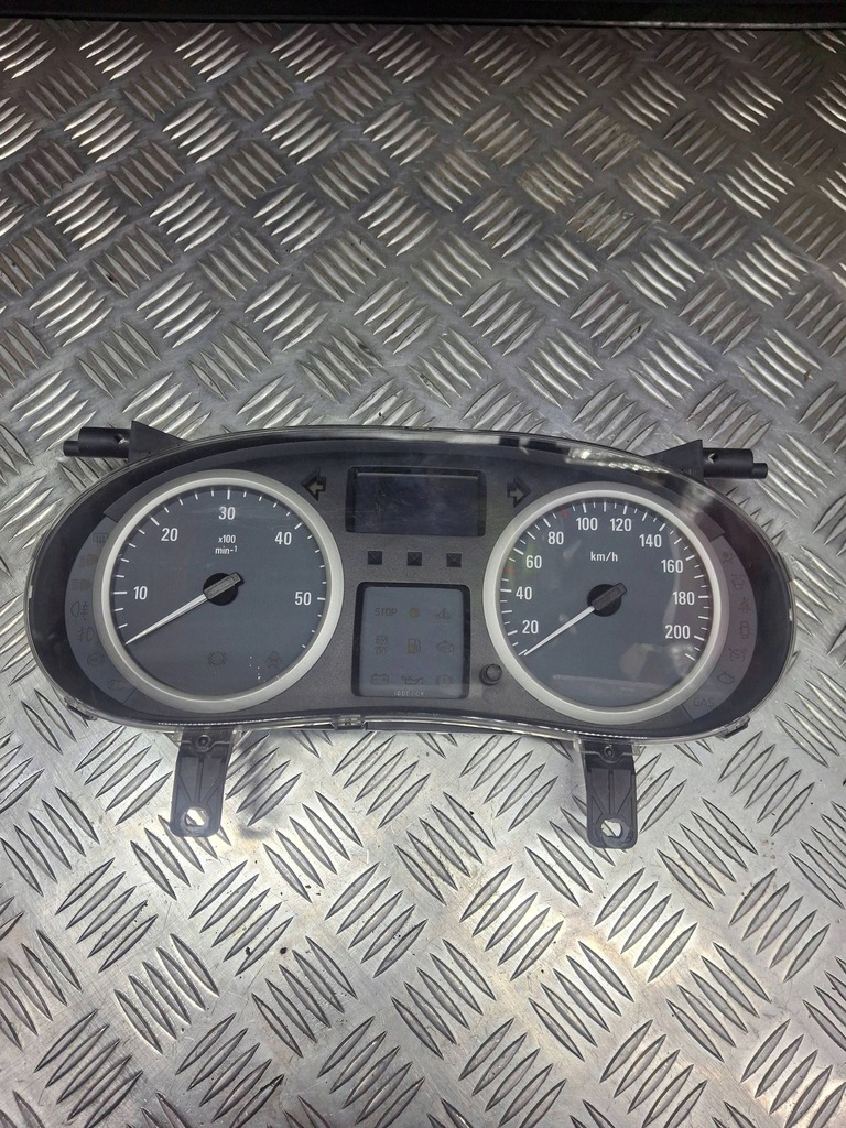 фото №1, Opel vivaro 2008 лічильник / спідометр