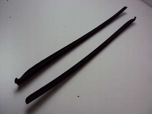 фото №4, Накладки стекло лобовое audi s4 b8 kombi 3.0 v6 11 r