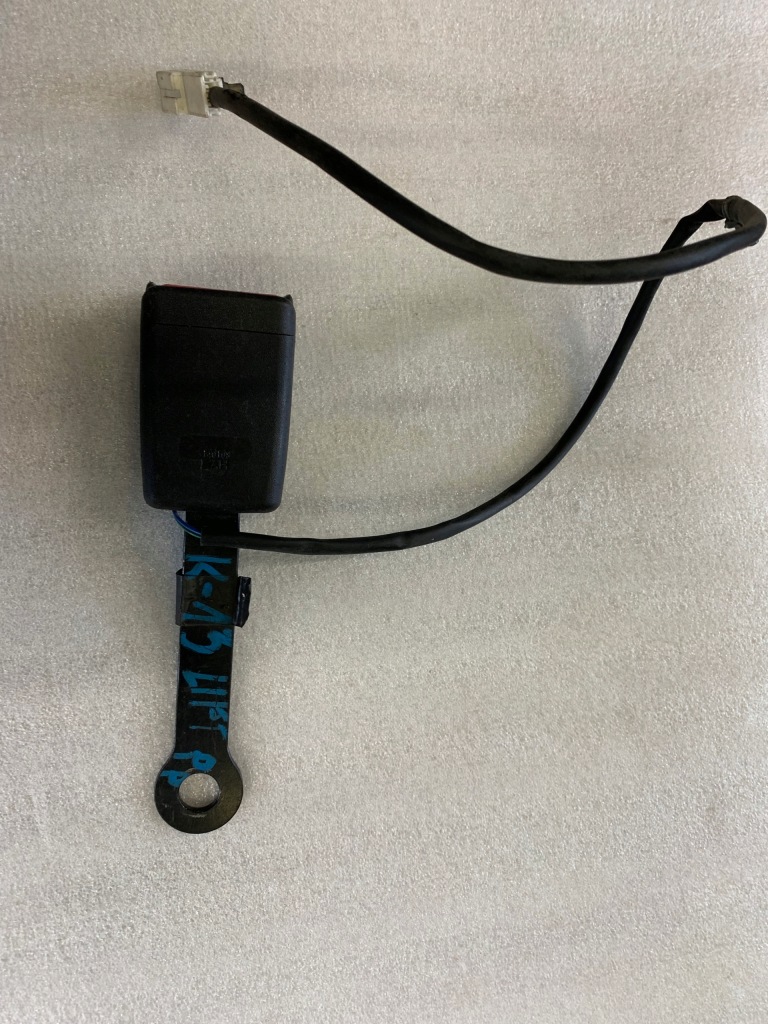 фото №1, Кліпса поперечина права перед nissan micra k13 lift