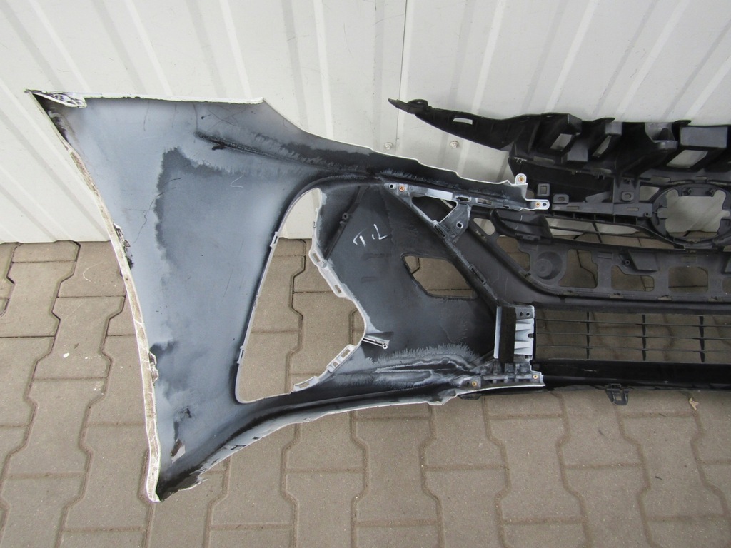 фото №12, Бампер перед передній toyota prius prime plug-in 2 ii 16-