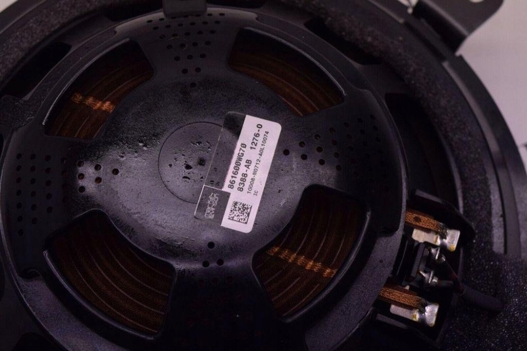 Сабвуфер lexus ls _f4_ 861600wg70 4.6l бензиновий 2008 Зі Шроту