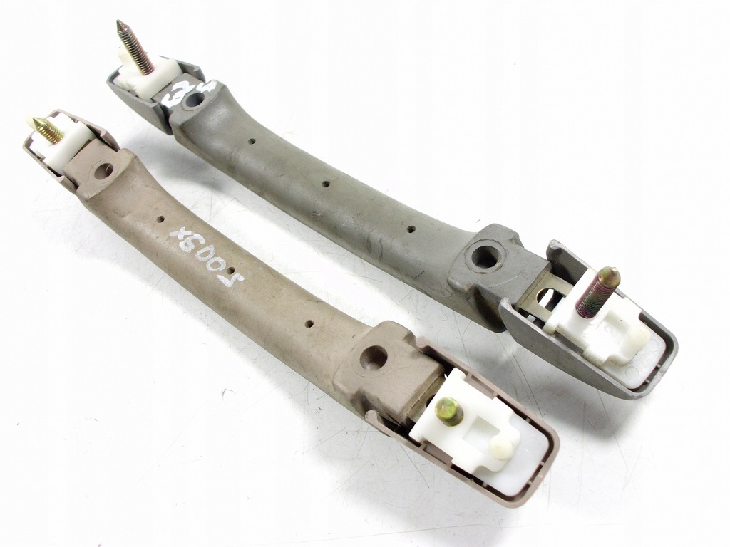 фото №1, Mazda 626 gf gw ge xedos ручка потолочный кронштейн