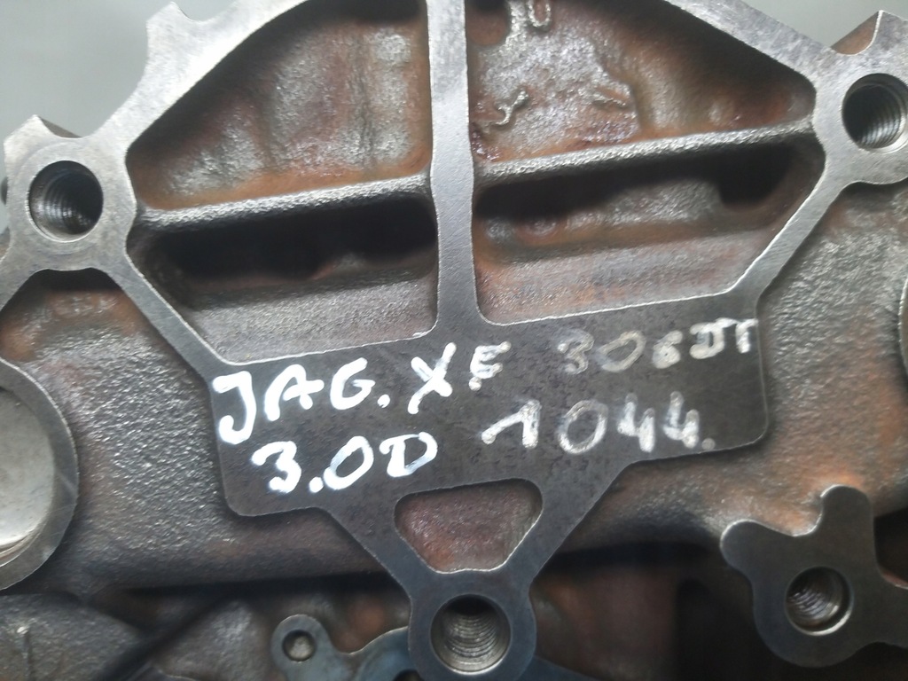фото №16, Блок двигателя номинал jaguar land 3.0 d 306dt xf x250 xj x351 9x2q-6015-cc