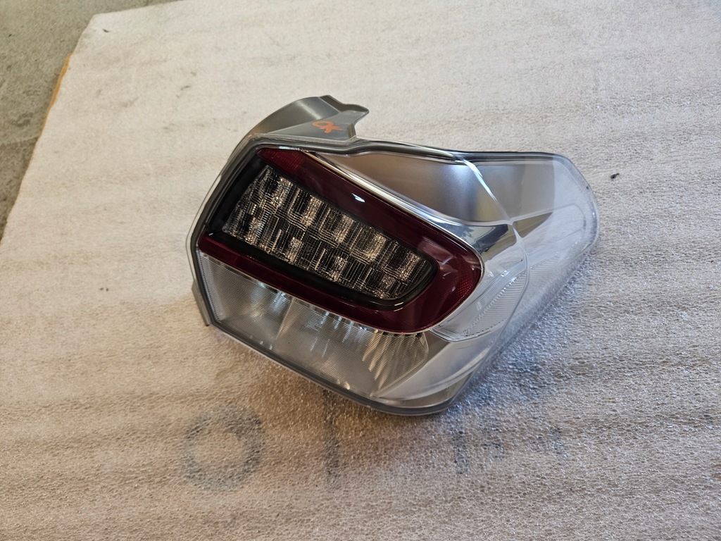 фото №1, Subaru xv lift лампа правая задняя задняя