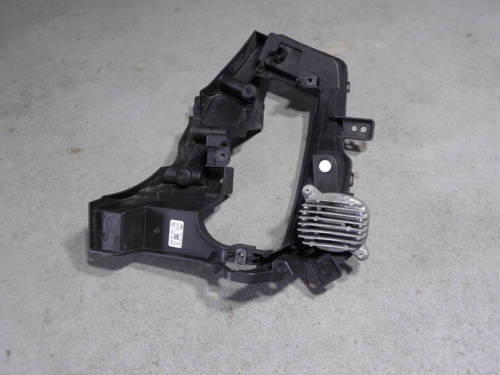 Ford mondeo mk5 // фара правый перед фонарь  led drl ds7j13d272ac с Разборки