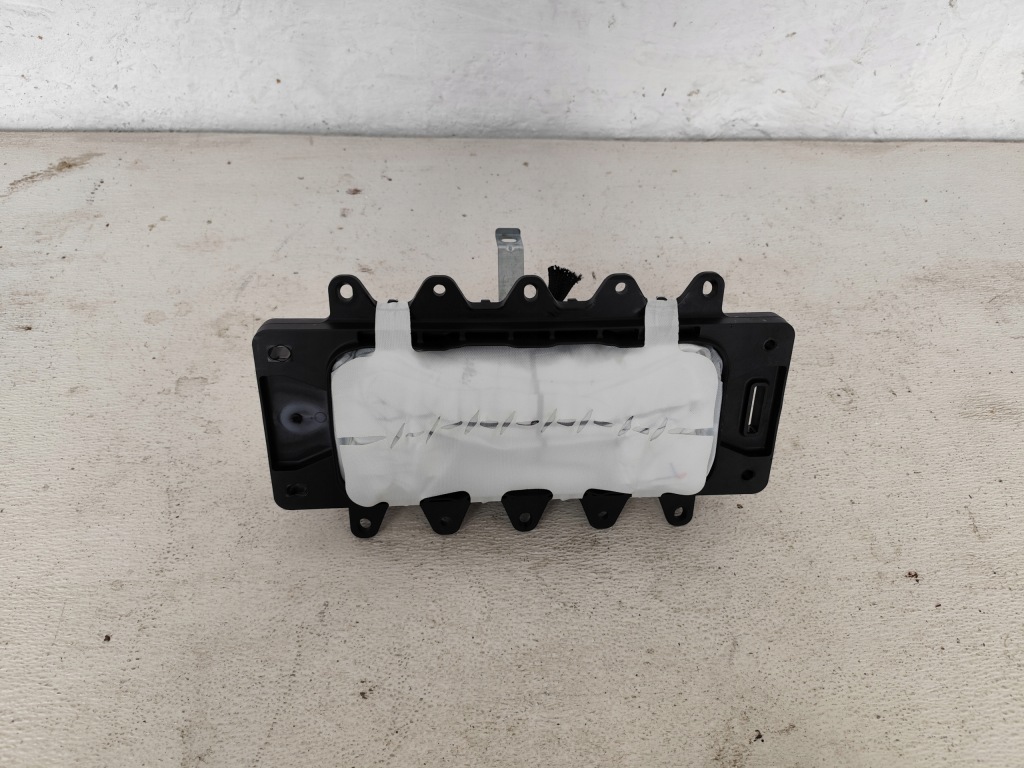 фото №1, Mercedes b klasa w247 2019 подушка подушка безпеки пасажира